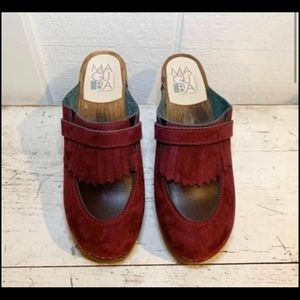 Maguna Suede Burgundy Fringe Clogs 39